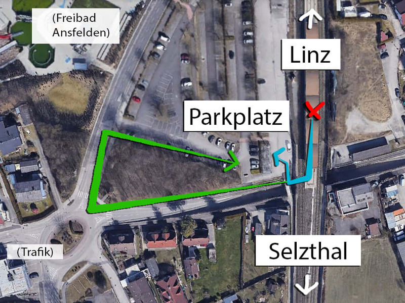 Beschreibung Fußweg vom Gleis zum Parkplatz des Bahnhofes Ansfelden - Array