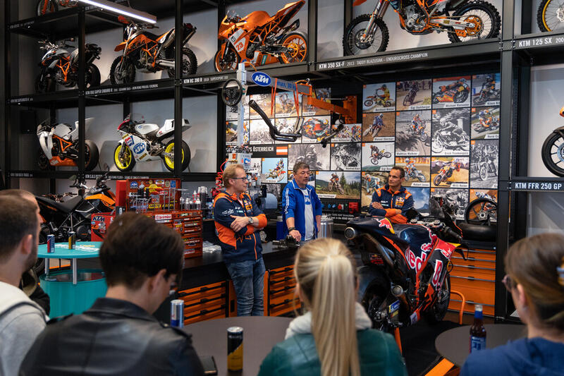 KTM Motohall - TECH-TALK MotoGP™ Special