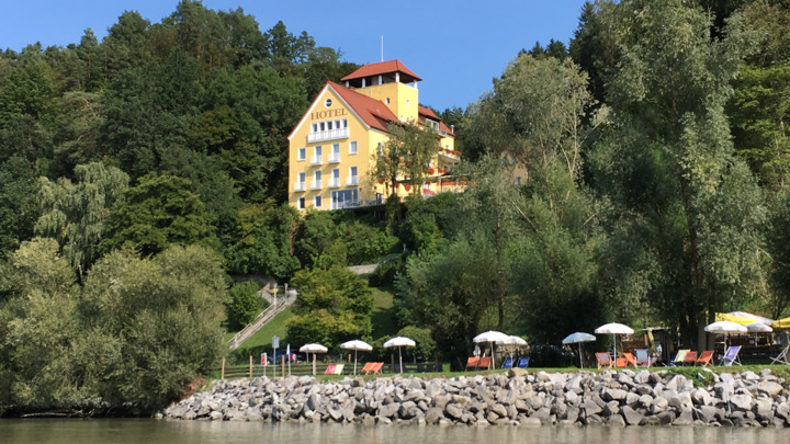 Radgenuss am Donaufluss! (© Faustschlössl Zauner OG)