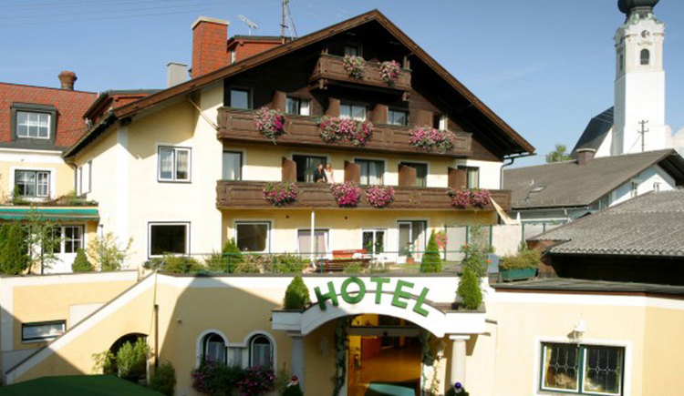 Hotel Attergauhof mitten in St. Georgen im Attergau